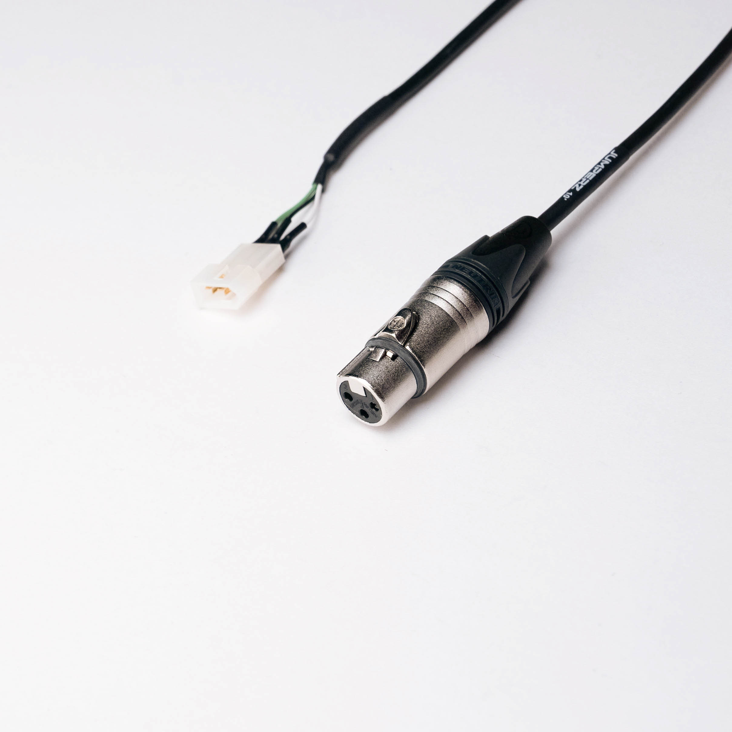 J1CHE3M-XLRFb
